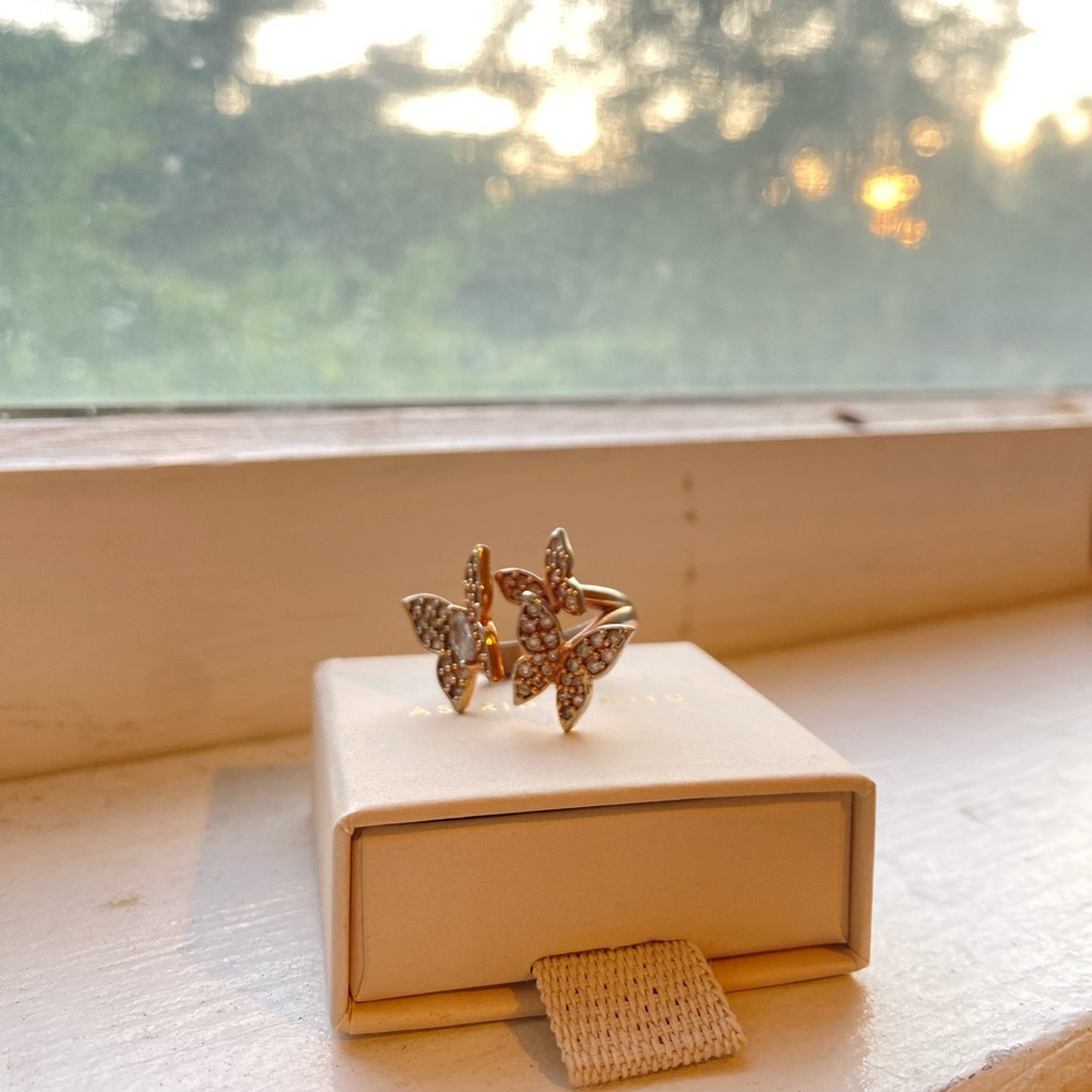 Astrid & Miyu Butterfly Ring Rose Gold